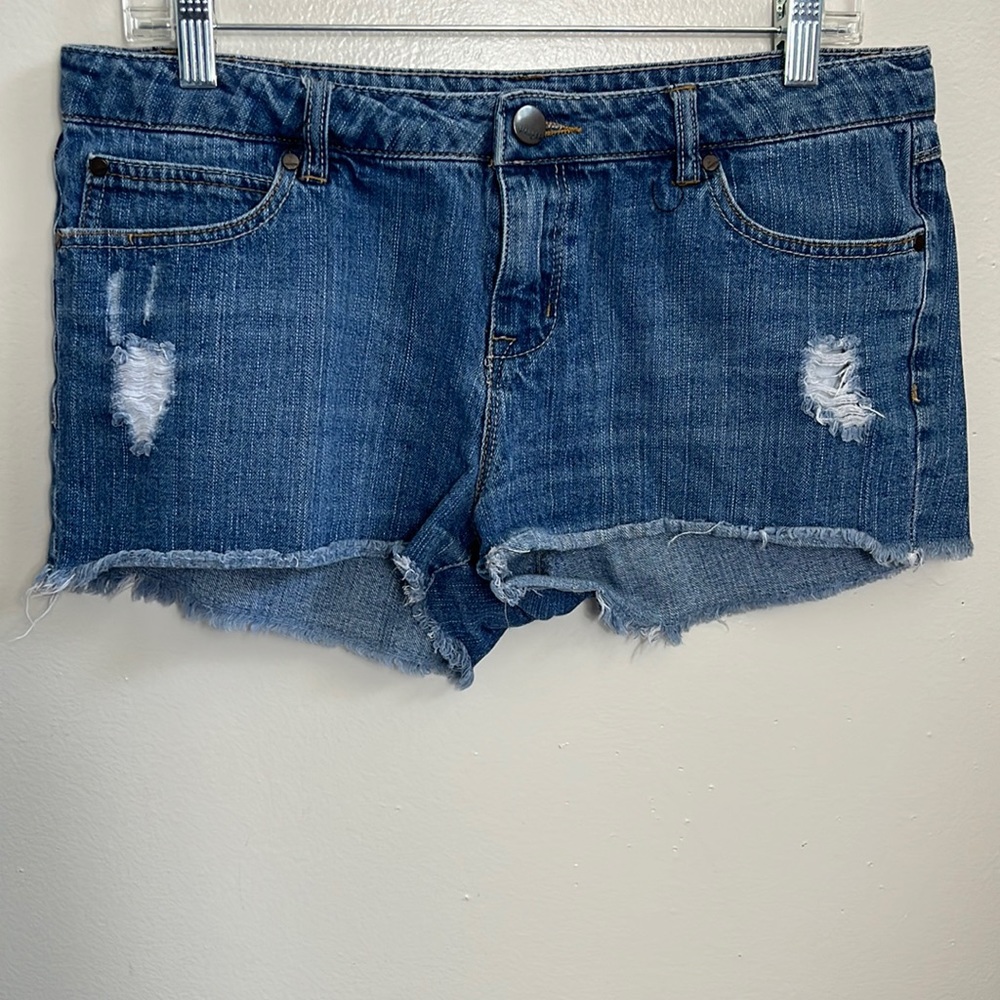 Harper, women’s blue jeans pants cut off size 30
